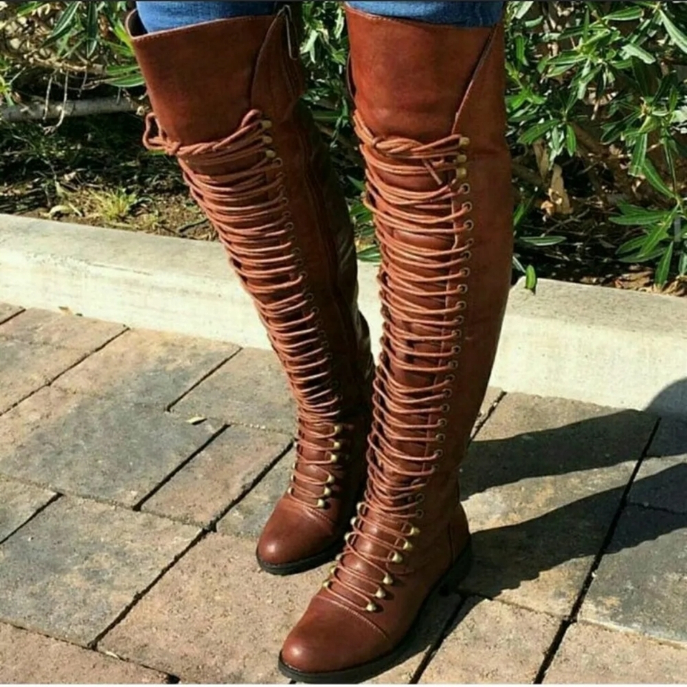 NWOT Brown Boots